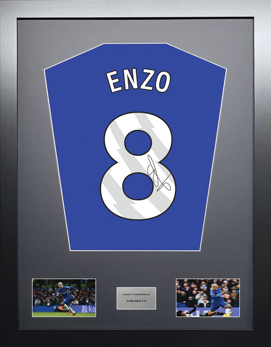 Enzo Fern‡ndez Chelsea signed shirt display 2024 season